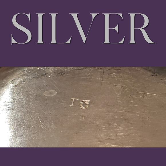 Elegant Four Silver Bowls with Triangular Handles and "C" Monogram - Picture 13 of 13